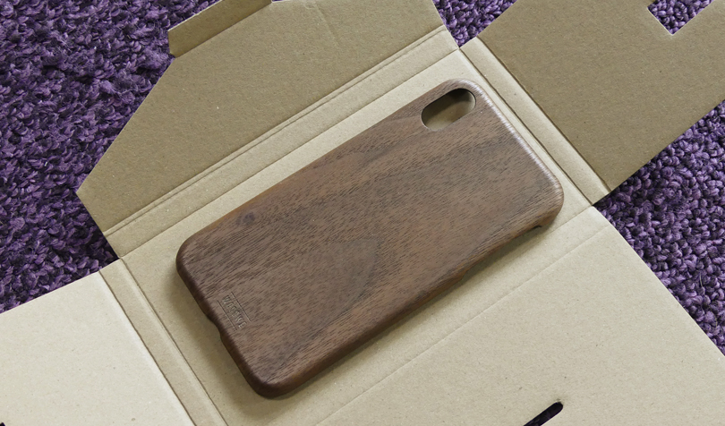 届いたWOODWEのiPhoneケース